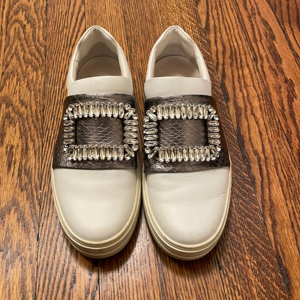 Roger Vivier white sneakers. Size 37. Good condition